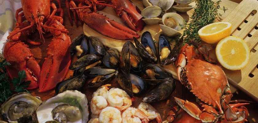 La mejor receta para preparar una mariscada al horno