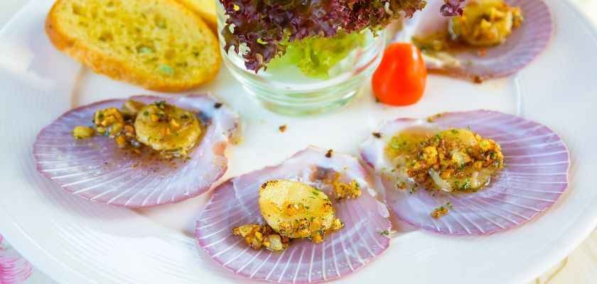 Vieiras Gratinadas Con Bechamel
