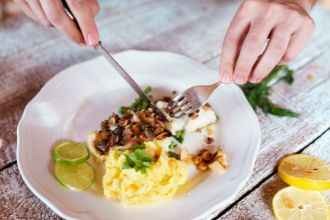 ¿Cuántas veces hay que comer pescado a la semana?
