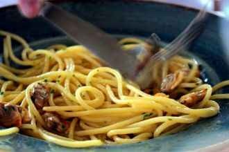 ESPAGUETIS CON ALMEJAS